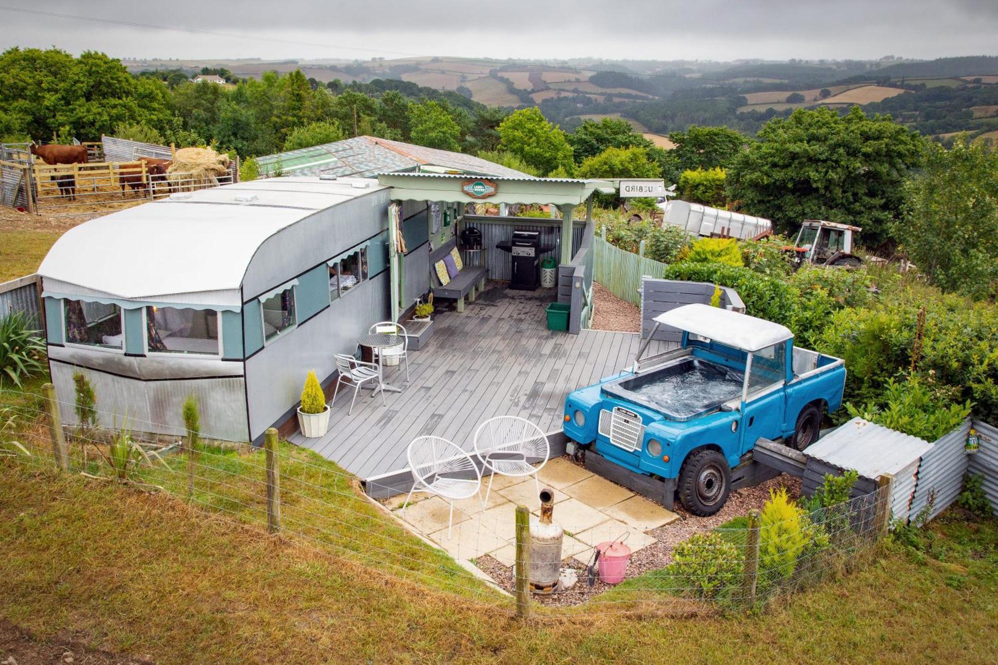 Bluebird Penthouse & Land Rover Hot Tub Villa High Bickington Exterior photo